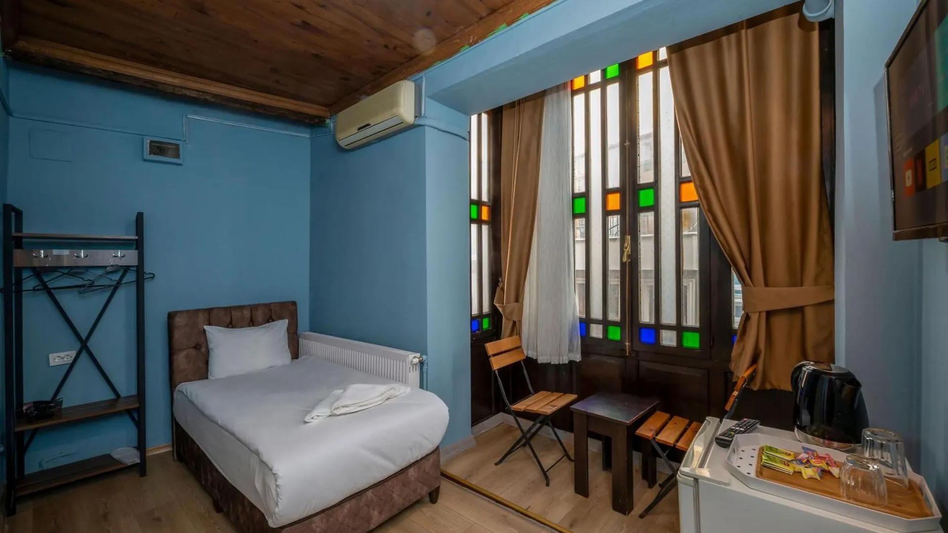 Taksimantiqueotel Istanbul 2*,  Turcia